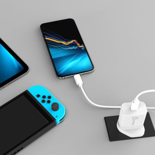 J5Create JUP1420F 20W PD USB-C Wall Charger (2 yrs Limited Hardware Warranty)