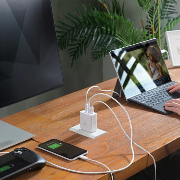 J5Create JUP3565CV 65W GaN USB-C 3-Port Traveler Pack Charger