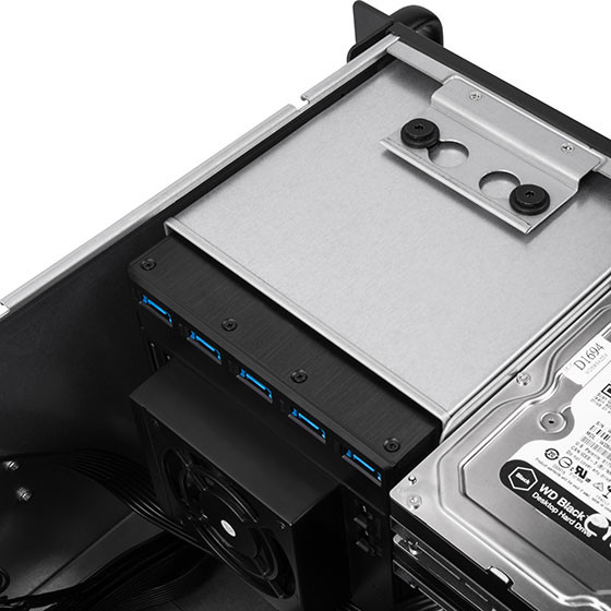 Silverstone RM41-H08 4U form factor 5 x 3.5” Hot-swappable and 3 x 5.25" server chassis